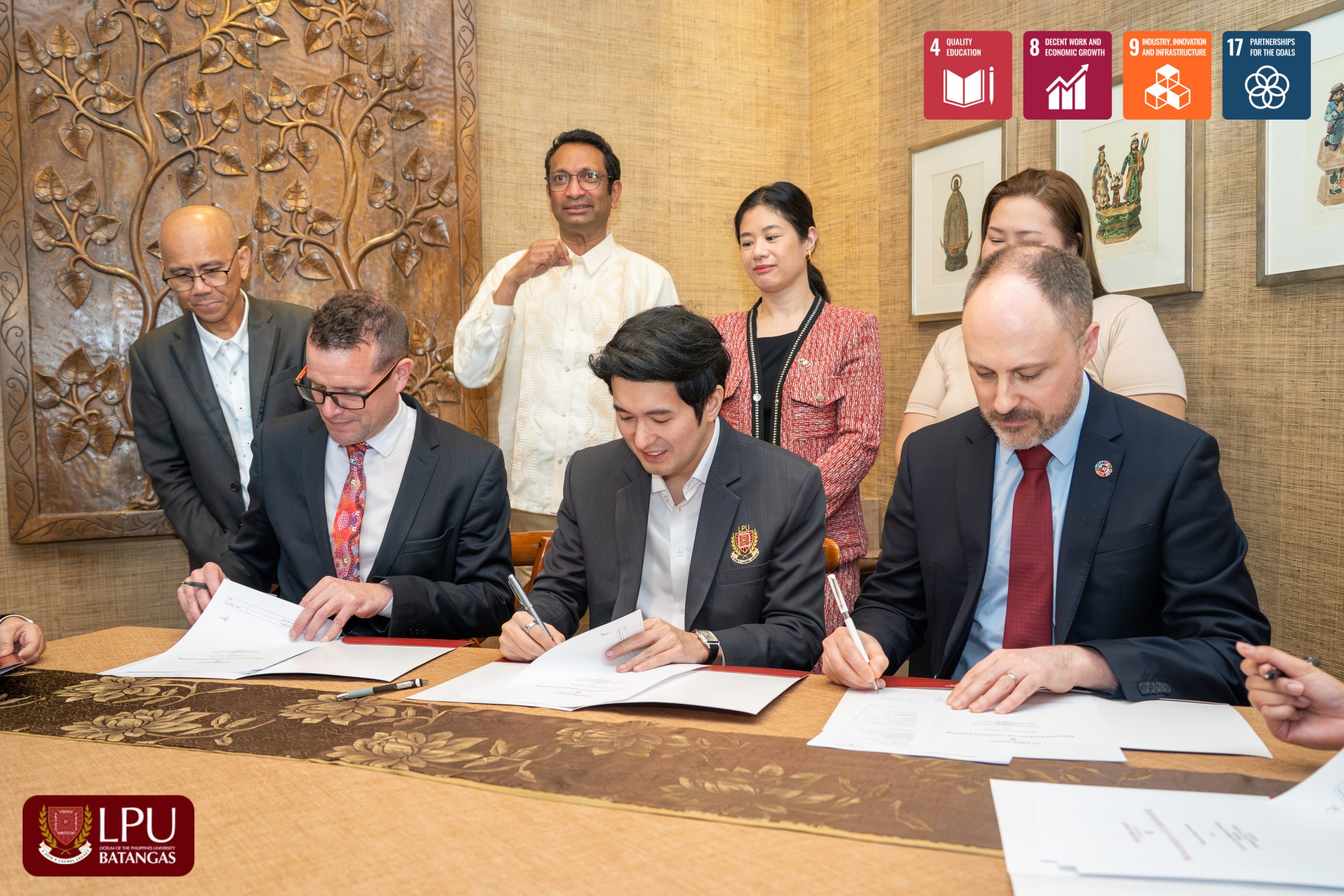 MOA Signing with Sydney University (6)